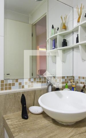 Apartamento à venda com 99m², 3 quartos e 2 vagas Apartamento à venda com 99m², 3 quartos e 2 vagasBanheiro