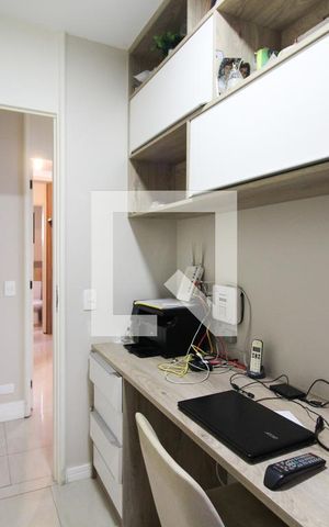Apartamento à venda com 99m², 3 quartos e 2 vagas Apartamento à venda com 99m², 3 quartos e 2 vagasQuarto Reversível - Escritório