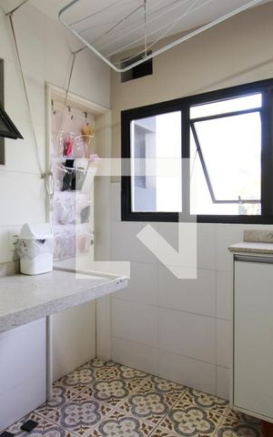 Apartamento à venda com 99m², 3 quartos e 2 vagas Apartamento à venda com 99m², 3 quartos e 2 vagasÁrea de Serviço