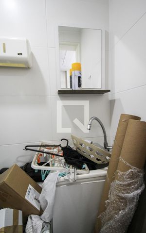 Apartamento à venda com 99m², 3 quartos e 2 vagas Apartamento à venda com 99m², 3 quartos e 2 vagasBanheiro de Serviço