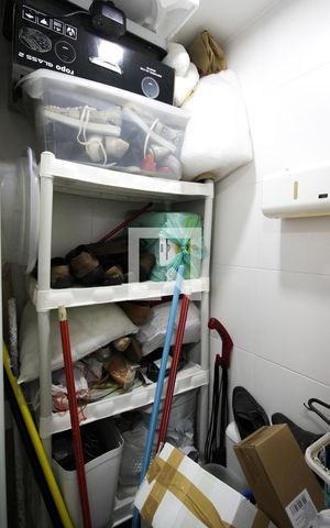 Apartamento à venda com 99m², 3 quartos e 2 vagas Apartamento à venda com 99m², 3 quartos e 2 vagasBanheiro de Serviço