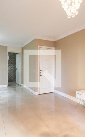 Apartamento à venda com 99m², 3 quartos e 2 vagas Apartamento à venda com 99m², 3 quartos e 2 vagasSala
