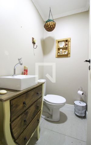 Apartamento à venda com 99m², 3 quartos e 2 vagas Apartamento à venda com 99m², 3 quartos e 2 vagasLavabo