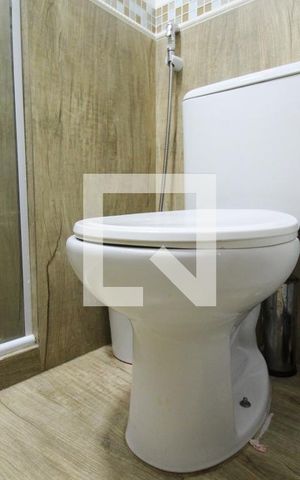 Apartamento à venda com 99m², 3 quartos e 2 vagas Apartamento à venda com 99m², 3 quartos e 2 vagasBanheiro