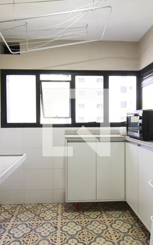 Apartamento à venda com 99m², 3 quartos e 2 vagas Apartamento à venda com 99m², 3 quartos e 2 vagasÁrea de Serviço