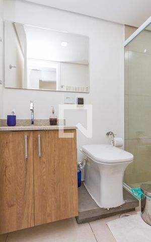 Apartamento à venda com 55m², 2 quartos e 1 vaga Apartamento à venda com 55m², 2 quartos e 1 vagaBanheiro