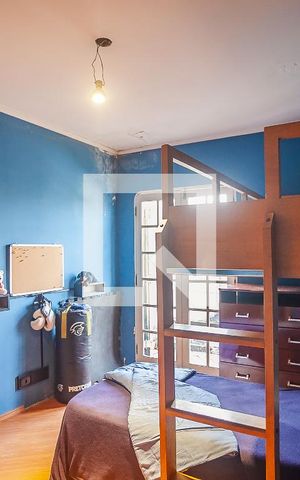 Casa à venda com 205m², 3 quartos e 6 vagas Casa à venda com 205m², 3 quartos e 6 vagasQuarto 2