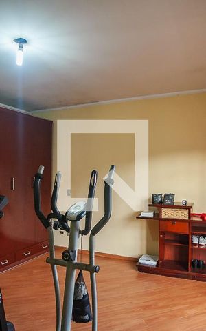 Casa à venda com 205m², 3 quartos e 6 vagas Casa à venda com 205m², 3 quartos e 6 vagasSuíte