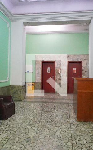 Apartamento à venda com 147m², 4 quartos e sem vagaÁrea comum