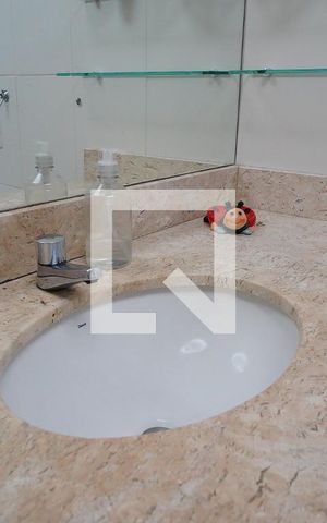 Apartamento à venda com 147m², 4 quartos e sem vagaBanheiro