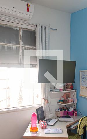 Casa à venda com 155m², 4 quartos e 2 vagas Casa à venda com 155m², 4 quartos e 2 vagasQuarto 1