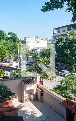Casa à venda com 155m², 4 quartos e 2 vagas Casa à venda com 155m², 4 quartos e 2 vagasterraço
