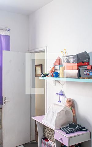 Casa à venda com 155m², 4 quartos e 2 vagas Casa à venda com 155m², 4 quartos e 2 vagasQuarto 2