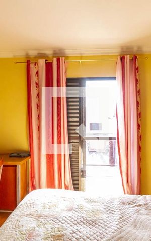 Casa à venda com 232m², 3 quartos e 3 vagas Casa à venda com 232m², 3 quartos e 3 vagasSuíte 1