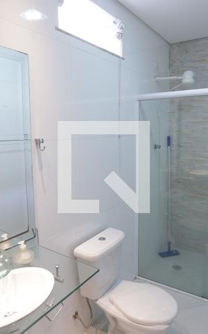 Casa à venda com 200m², 3 quartos e 2 vagasBanheiro