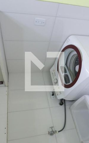 Casa à venda com 200m², 3 quartos e 2 vagasÁrea de Serviço