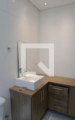 Casa à venda com 200m², 3 quartos e 2 vagasBanheiro da Suíte