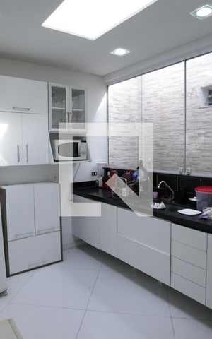 Casa à venda com 200m², 3 quartos e 2 vagasCozinha