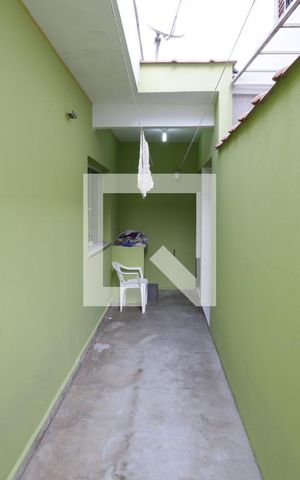 Casa à venda com 200m², 3 quartos e 2 vagasÁrea de Serviço