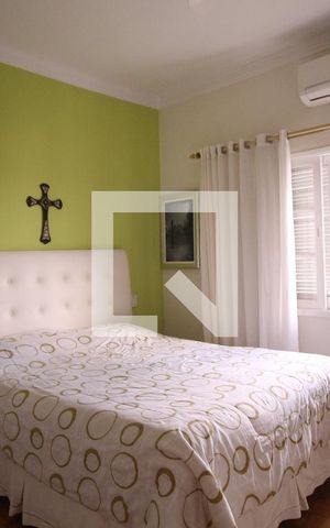 Casa para alugar com 200m², 3 quartos e 2 vagasQuarto