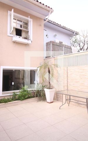 Casa para alugar com 200m², 3 quartos e 2 vagasÁrea Externa