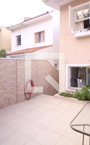 Casa para alugar com 200m², 3 quartos e 2 vagasÁrea Externa