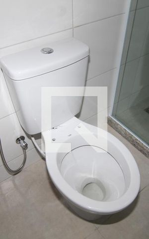 Apartamento para alugar com 55m², 2 quartos e sem vagaBanheiro