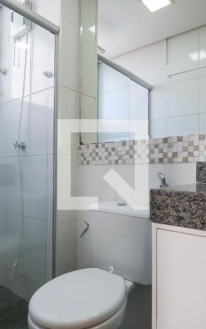 Apartamento à venda com 77m², 3 quartos e 2 vagas Apartamento à venda com 77m², 3 quartos e 2 vagasBanheiro 1