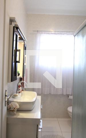 Casa à venda com 110m², 3 quartos e sem vagaBanheiro