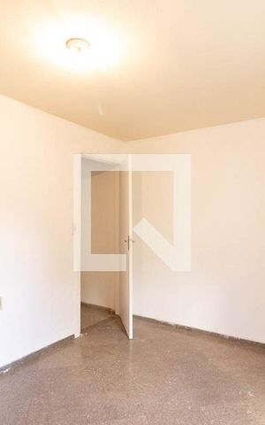 Casa para alugar com 100m², 4 quartos e 1 vaga Casa para alugar com 100m², 4 quartos e 1 vagaQuarto 1
