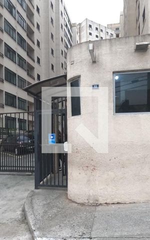 Apartamento para alugar com 65m², 2 quartos e 1 vagaFachada e portaria