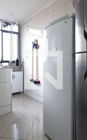 Apartamento para alugar com 65m², 2 quartos e 1 vagaCozinha e Área de Serviço