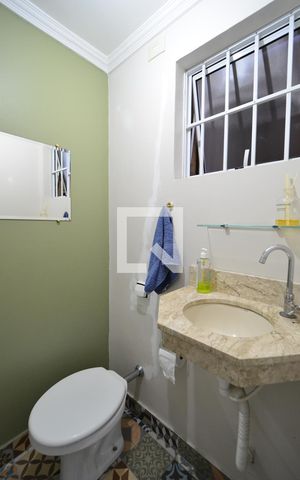 Casa à venda com 253m², 3 quartos e 4 vagasLavabo