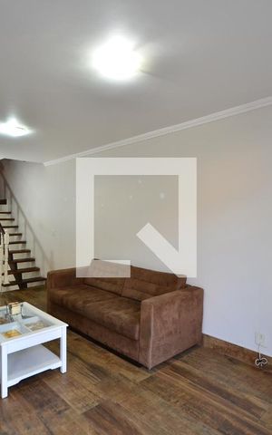 Casa à venda com 253m², 3 quartos e 4 vagasSala