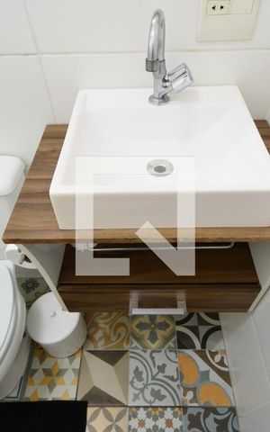 Casa à venda com 253m², 3 quartos e 4 vagasBanheiro da Suíte 2