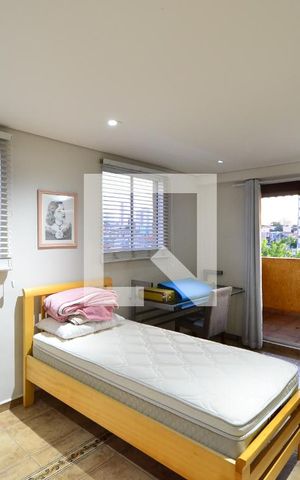 Casa à venda com 253m², 3 quartos e 4 vagasQuarto