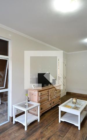 Casa à venda com 253m², 3 quartos e 4 vagasSala