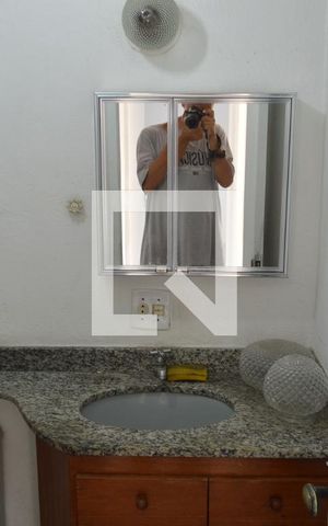 Apartamento à venda com 44m², 2 quartos e 1 vagaBanheiro