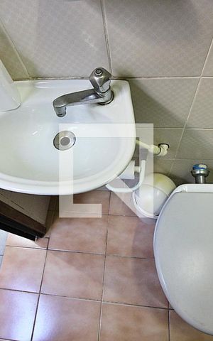 Casa à venda com 150m², 3 quartos e 2 vagasBanheiro de Serviço