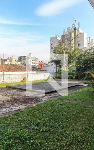 Casa à venda com 417m², 3 quartos e 3 vagasQuintal