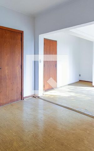 Casa à venda com 417m², 3 quartos e 3 vagasSuíte 1