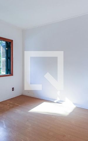 Casa à venda com 417m², 3 quartos e 3 vagasEscritório