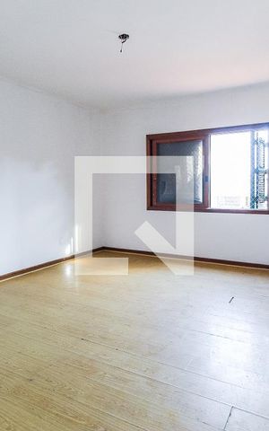 Casa à venda com 417m², 3 quartos e 3 vagasSuíte 3