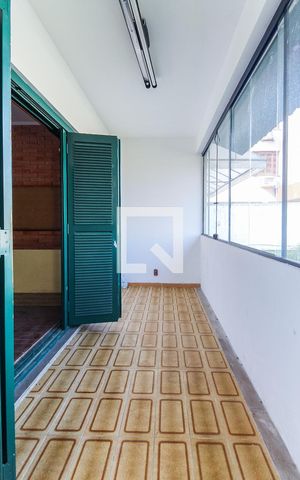 Casa à venda com 417m², 3 quartos e 3 vagasSacada