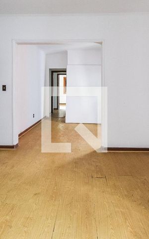 Casa à venda com 417m², 3 quartos e 3 vagasSuíte 2