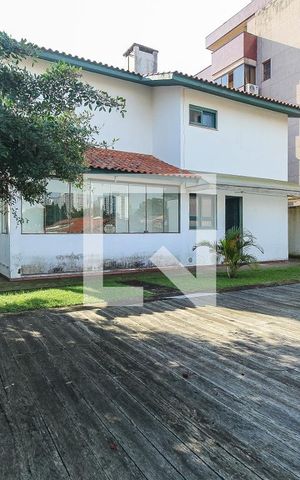 Casa à venda com 417m², 3 quartos e 3 vagasQuintal