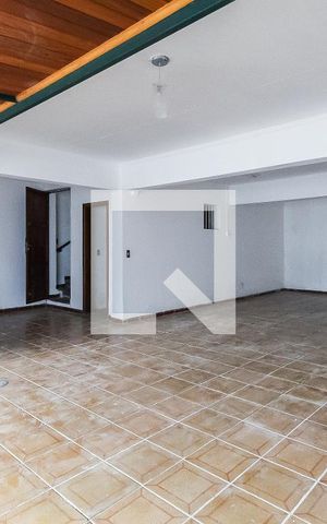 Casa à venda com 417m², 3 quartos e 3 vagasGaragem