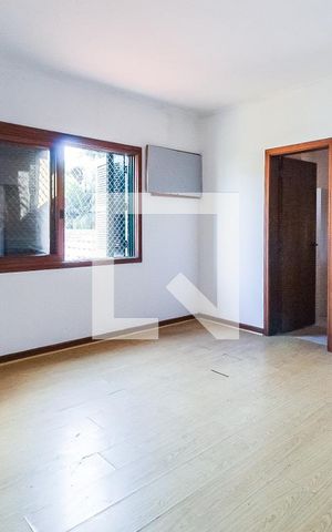 Casa à venda com 417m², 3 quartos e 3 vagasSuíte 3
