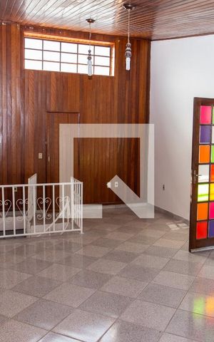 Casa à venda com 510m², 6 quartos e 5 vagasQuarto 4