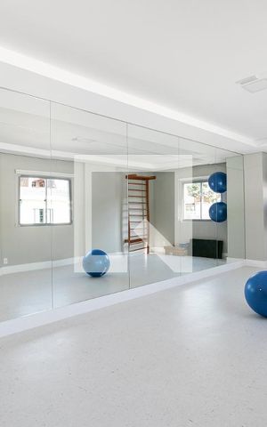 Apartamento para alugar com 32m², 1 quarto e sem vaga Apartamento para alugar com 32m², 1 quarto e sem vagaÁrea comum - Academia